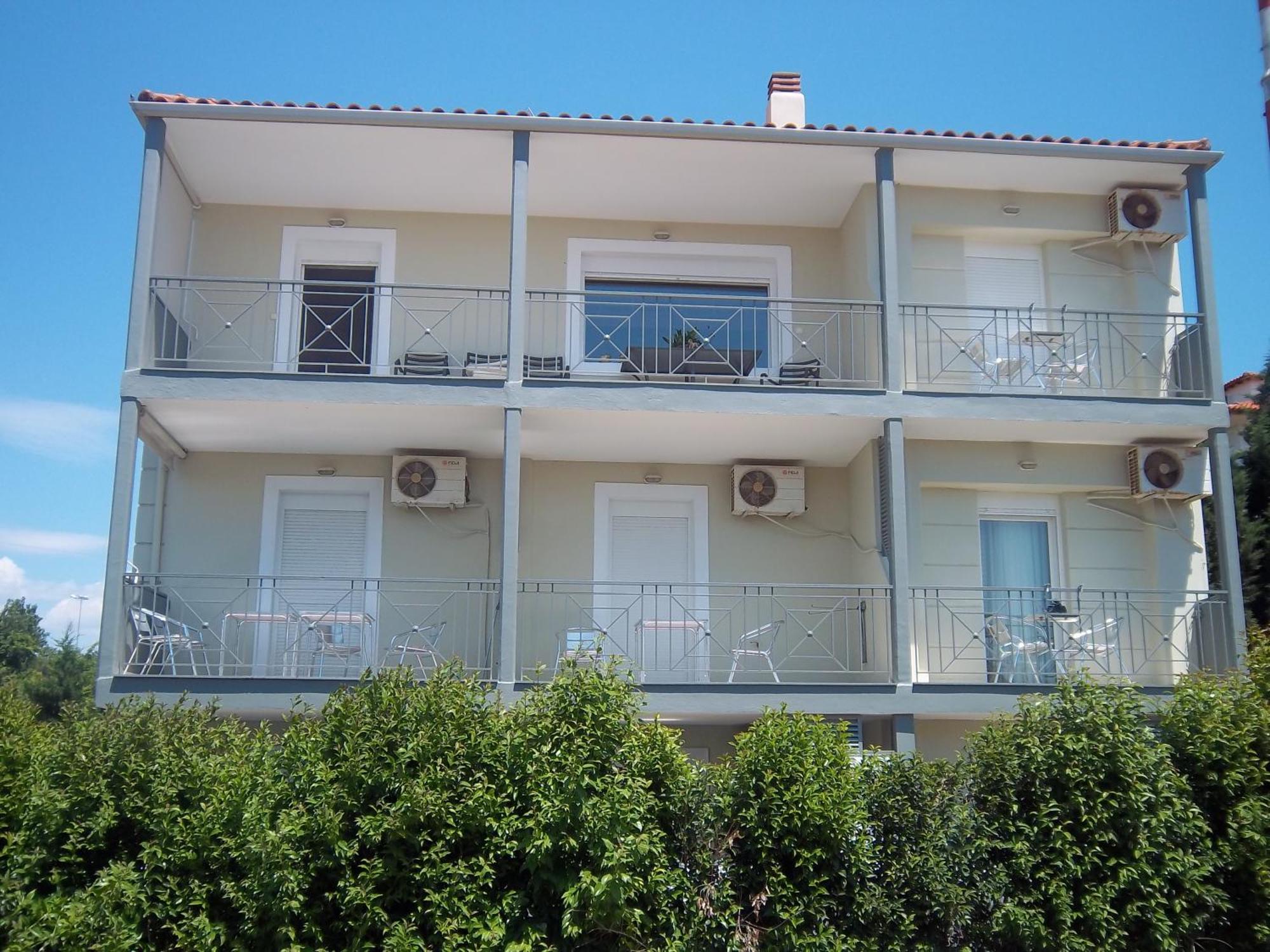 Milos Apartments Afytos Exterior photo